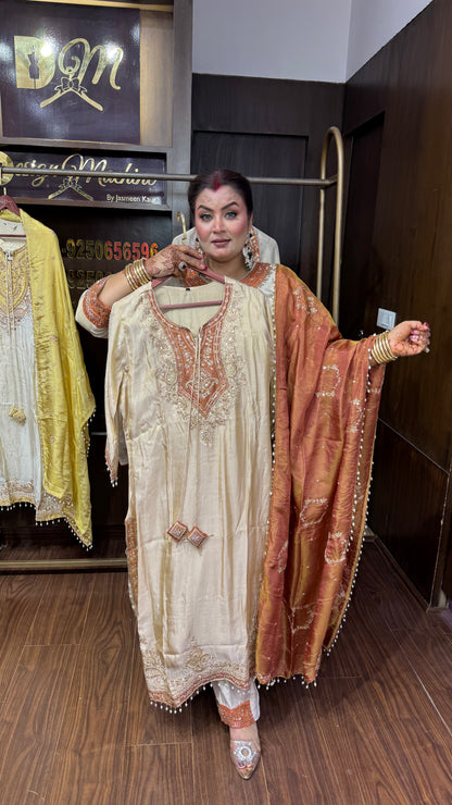 Zarevina Glass Tissue Suit