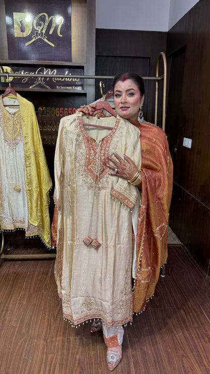Zarevina Glass Tissue Suit