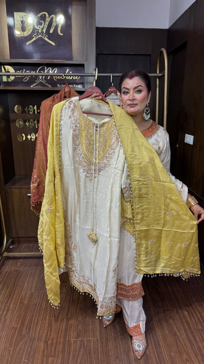 Zarevina Glass Tissue Suit