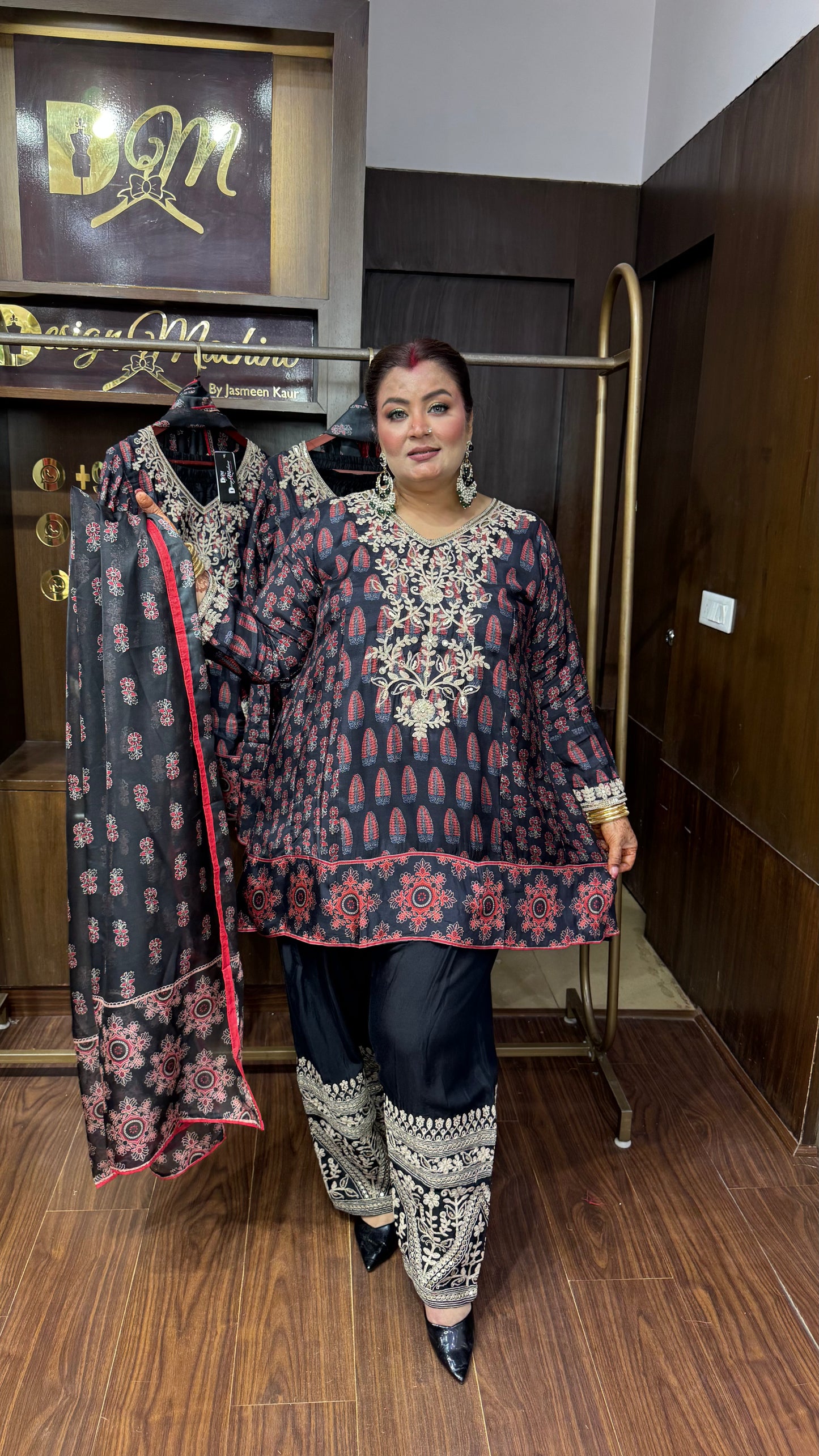 Aavira Pure Silk Farshi Salwar Suit