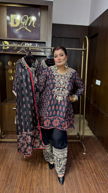 Aavira Pure Silk Farshi Salwar Suit
