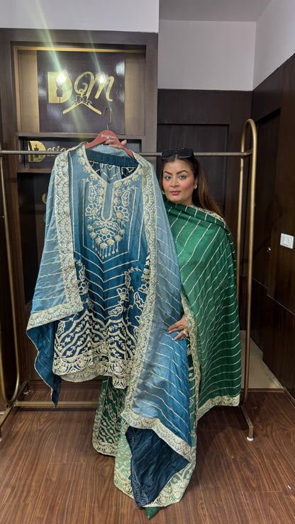 Averelle Pure Chunon Crepe Suit