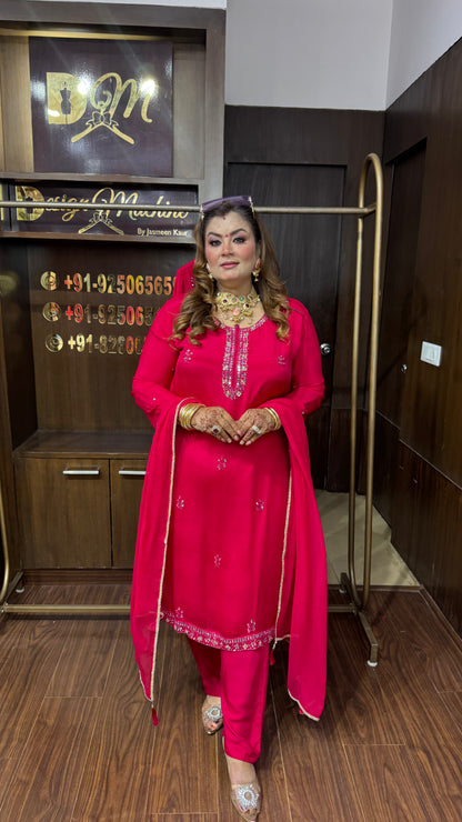Shrina (Pure Chinnon Crepe Suit)