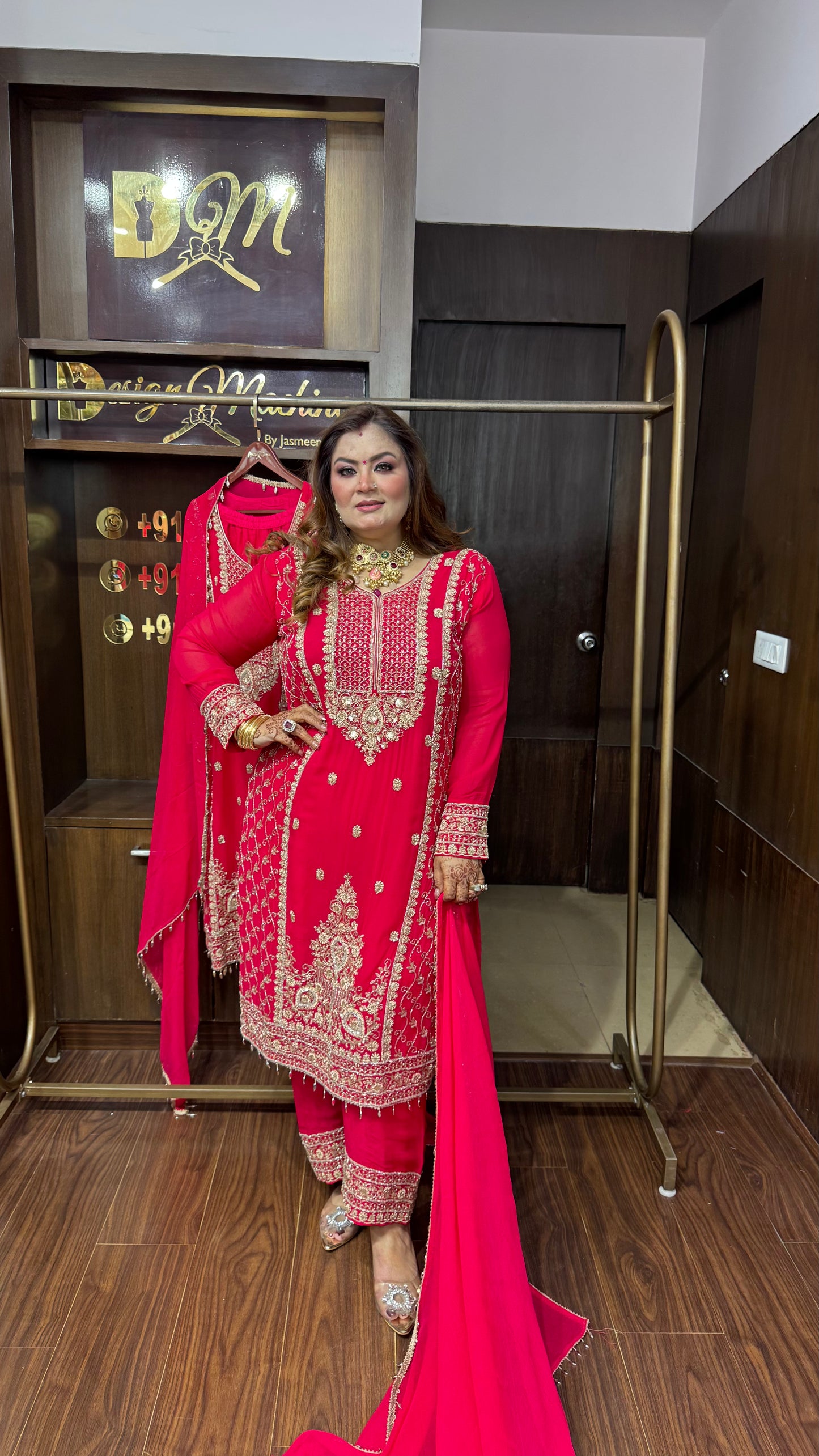 Shrena (Pure Georgette Suit)
