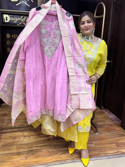 Noor-E-Naz Stitch Suits