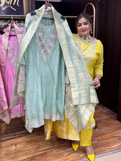 Noor-E-Naz Stitch Suits