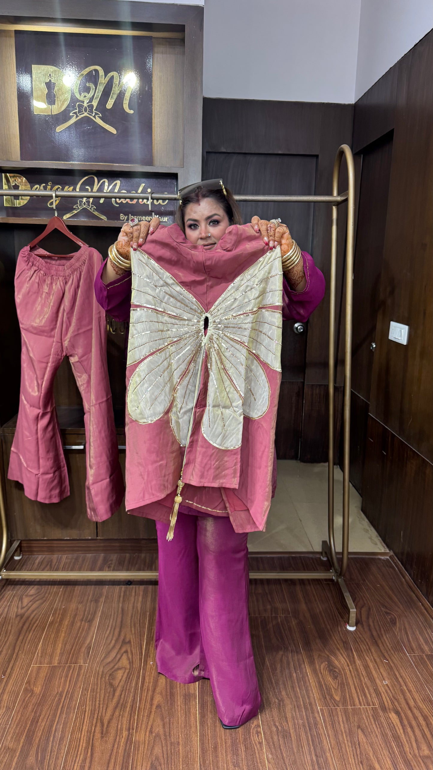 Anandika (Glass Tissue Cordset)