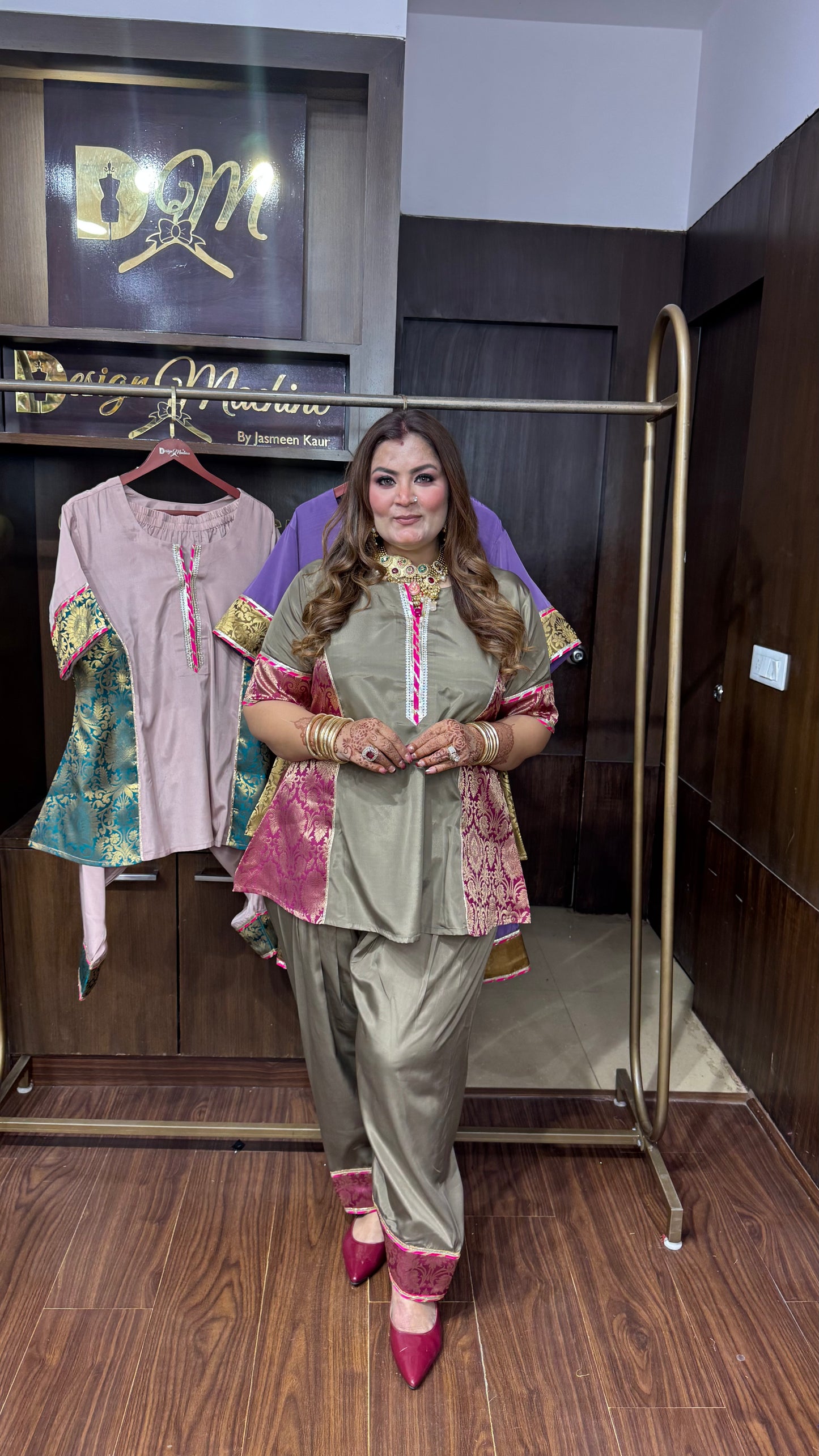 Ashvi (Pure Crepe Cordset)