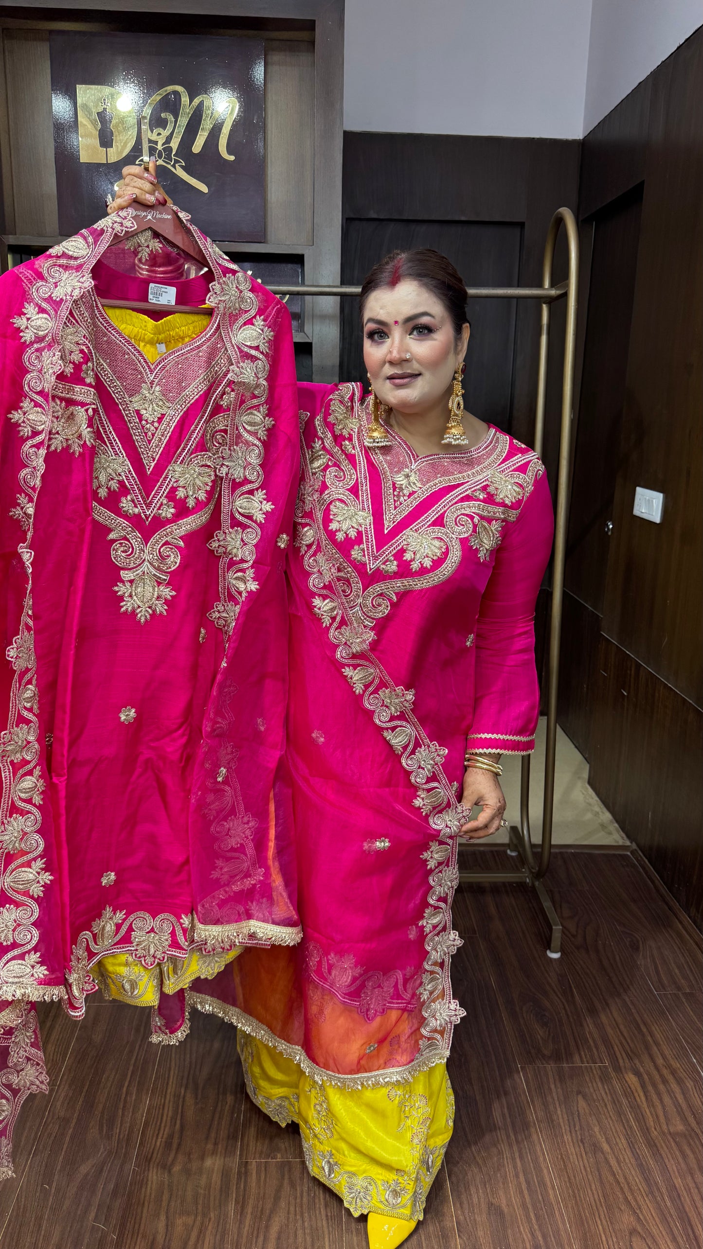 Ridhi (Pure Silk Suit)