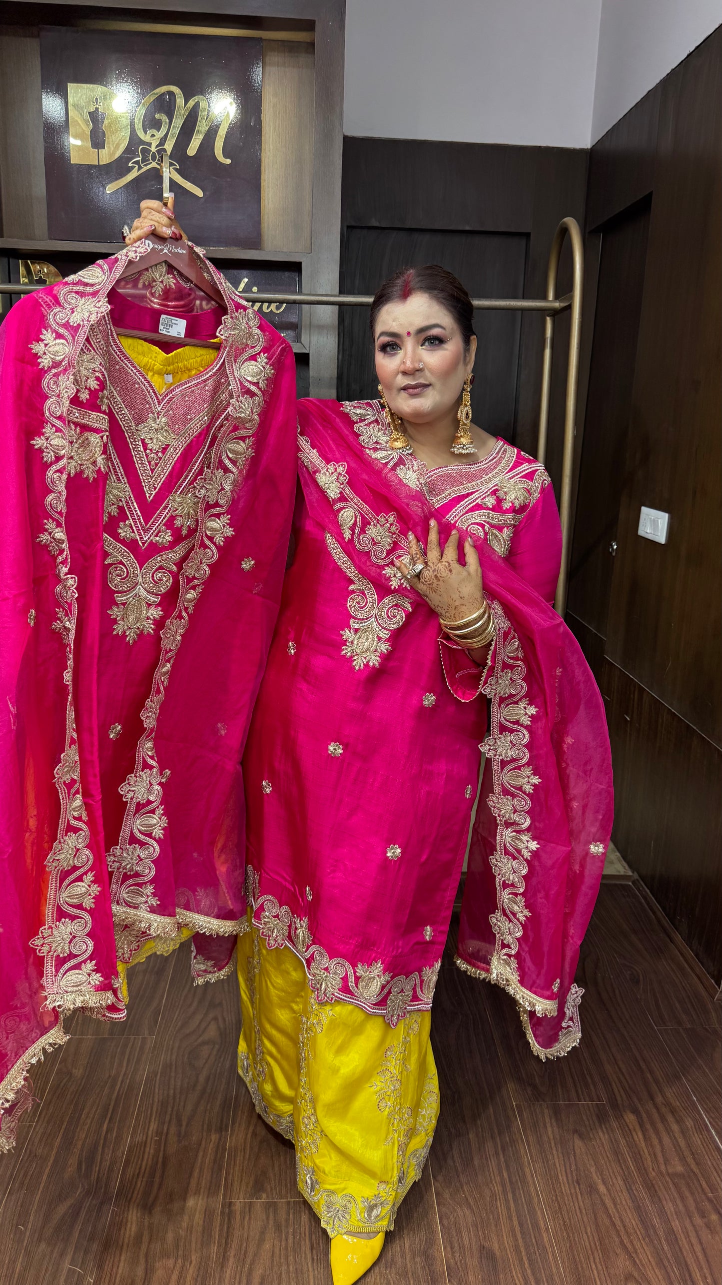 Ridhi (Pure Silk Suit)