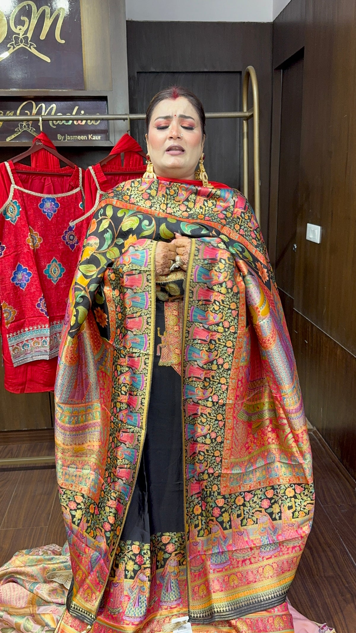 Reyanshi ( Pure Silk Unstitch Suit)