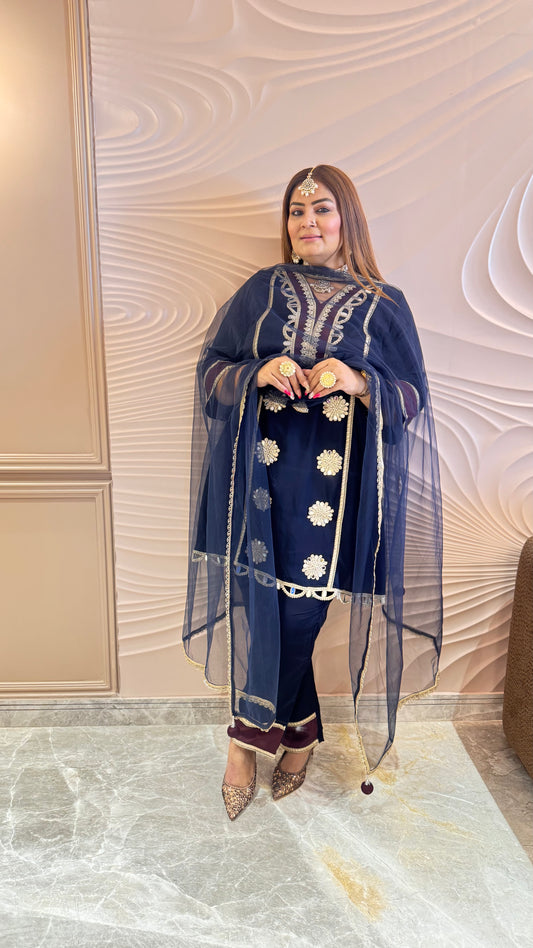 Samaira (Pure Crepe Suit)