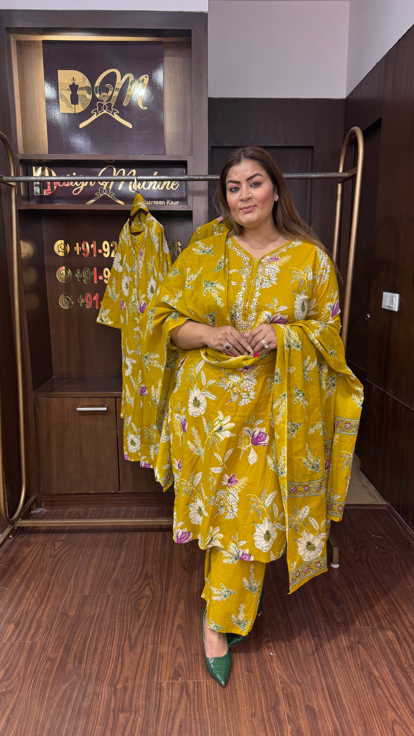 Velina (Cotton Suit)