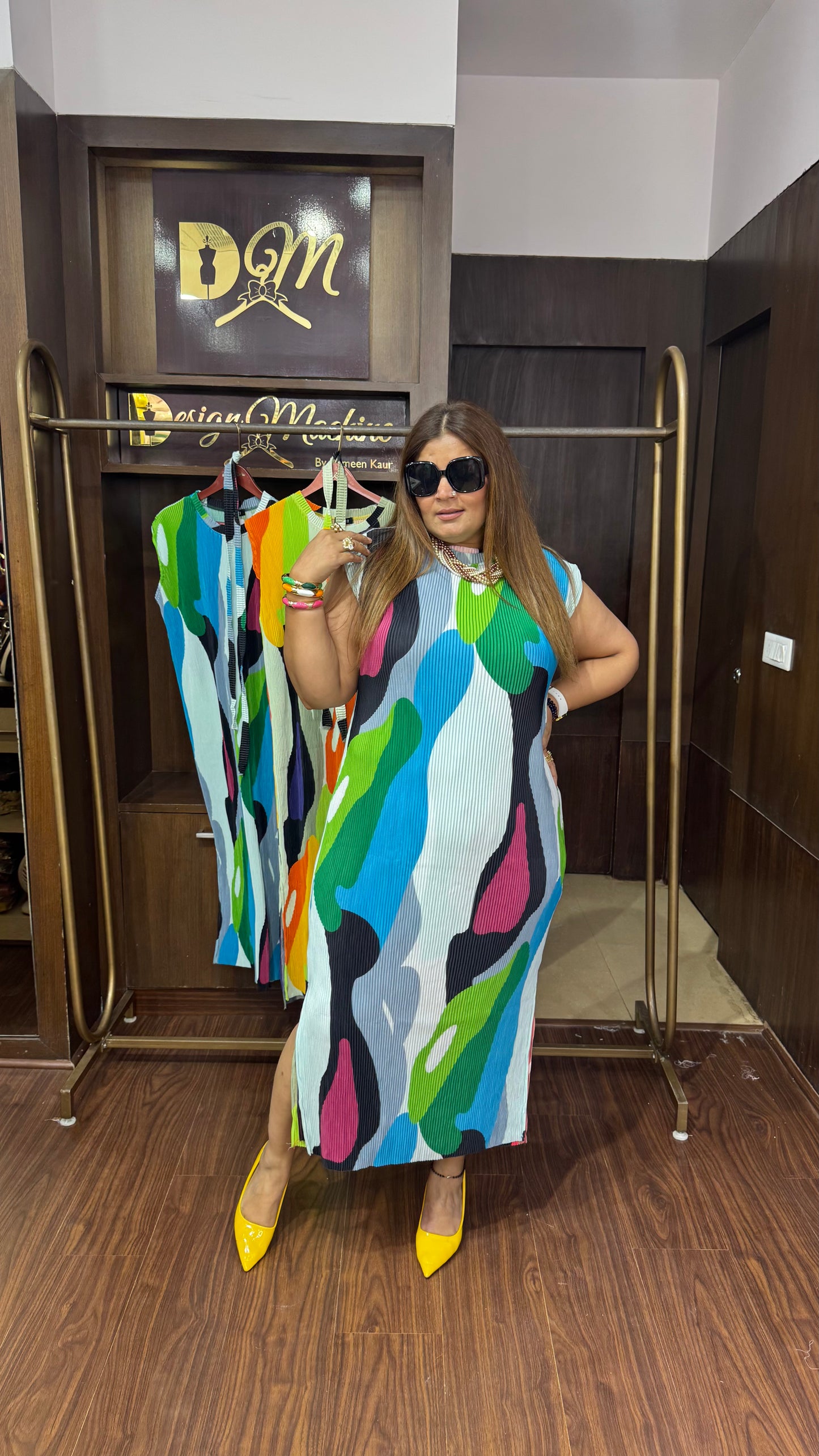 Avenlynn (Magic Dress)