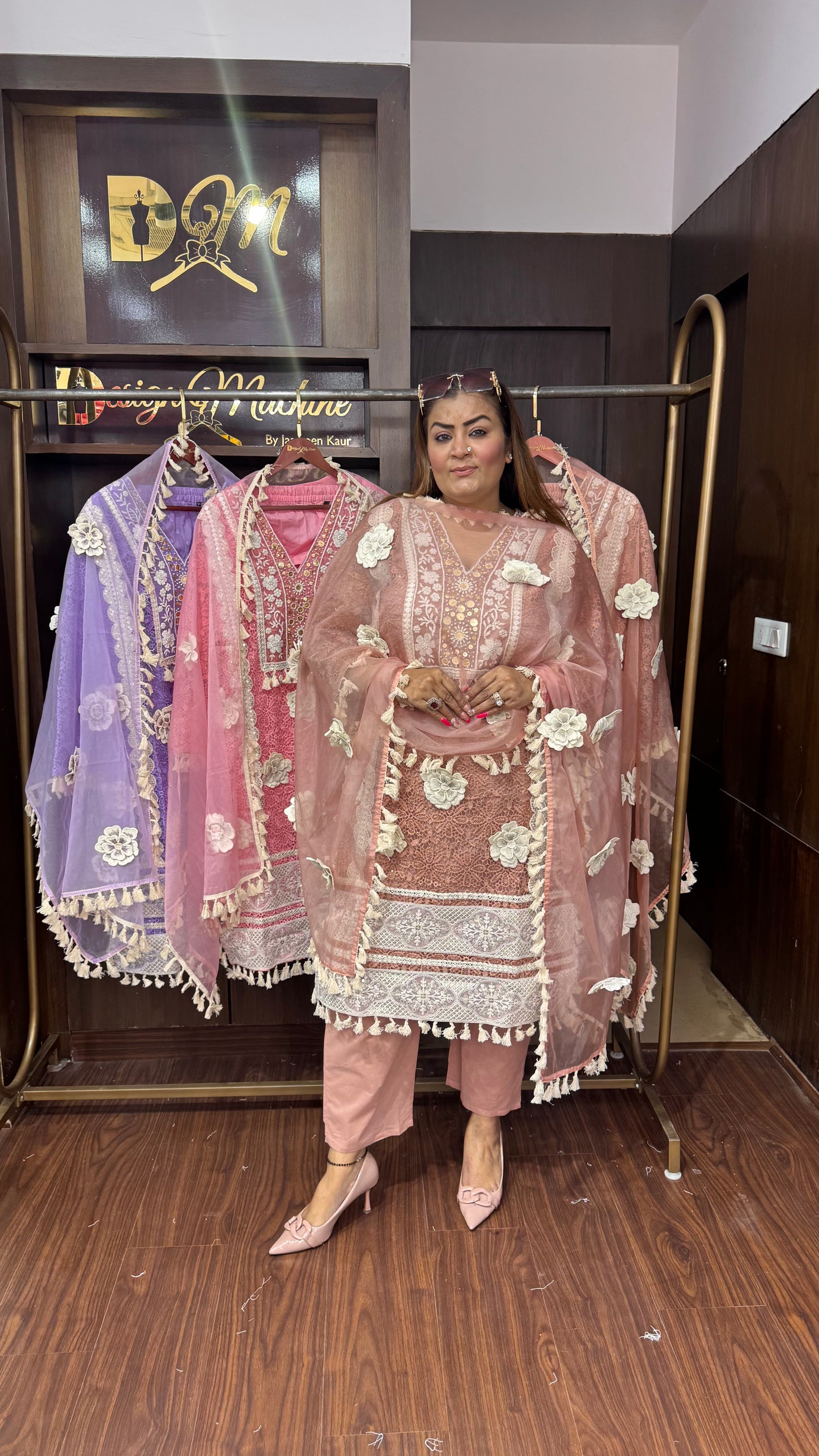 Zavira (Hakoba Chikan Fabric Suit)