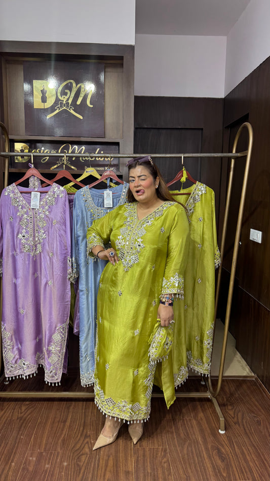 Zehra Glass Tissue Phiran Set