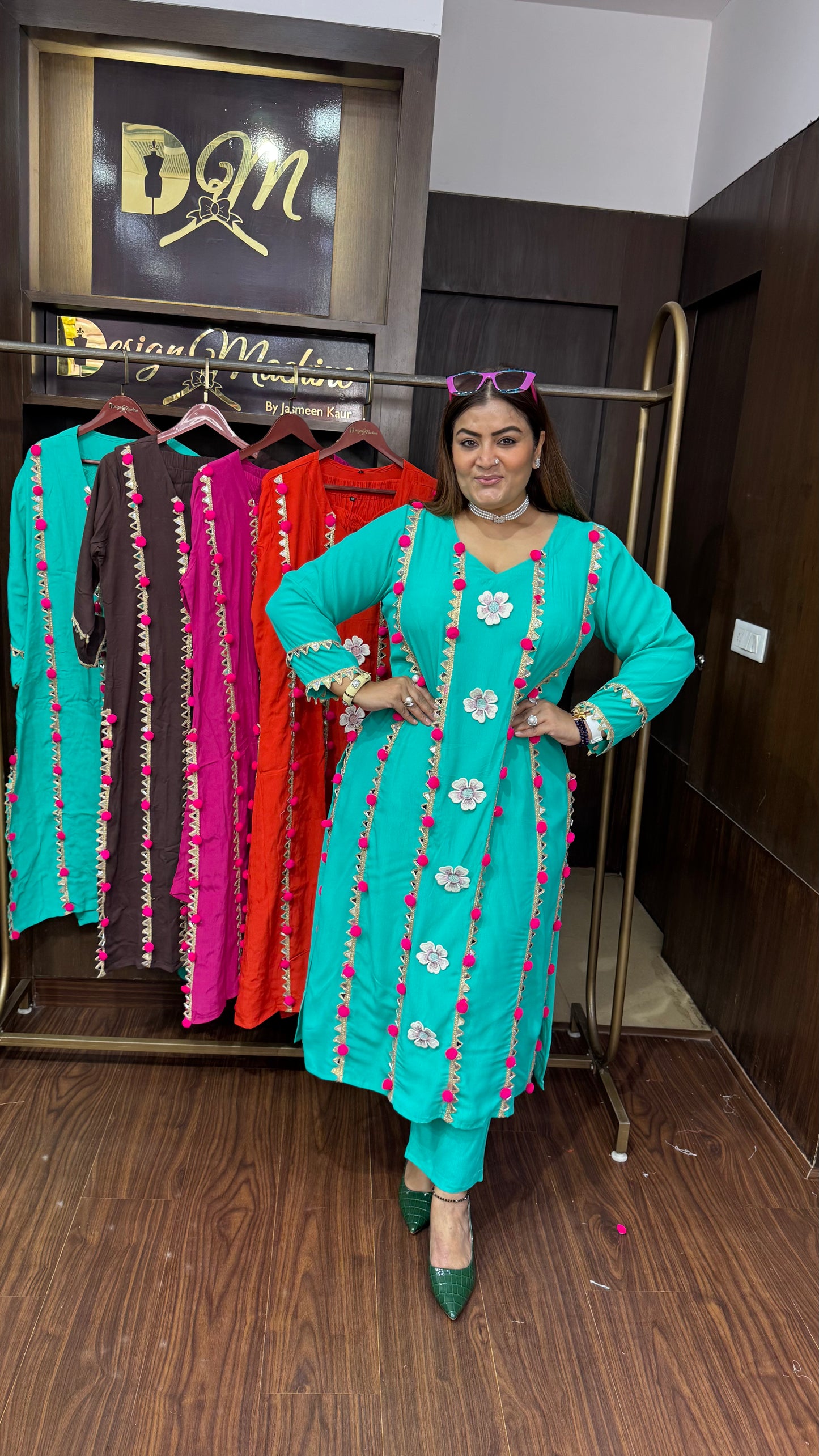 Zvyra (Pure Crepe Cordset)
