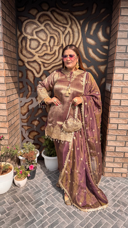 Arezia (Brocade Suit)