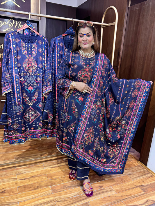 Sunehri Stitch Suit