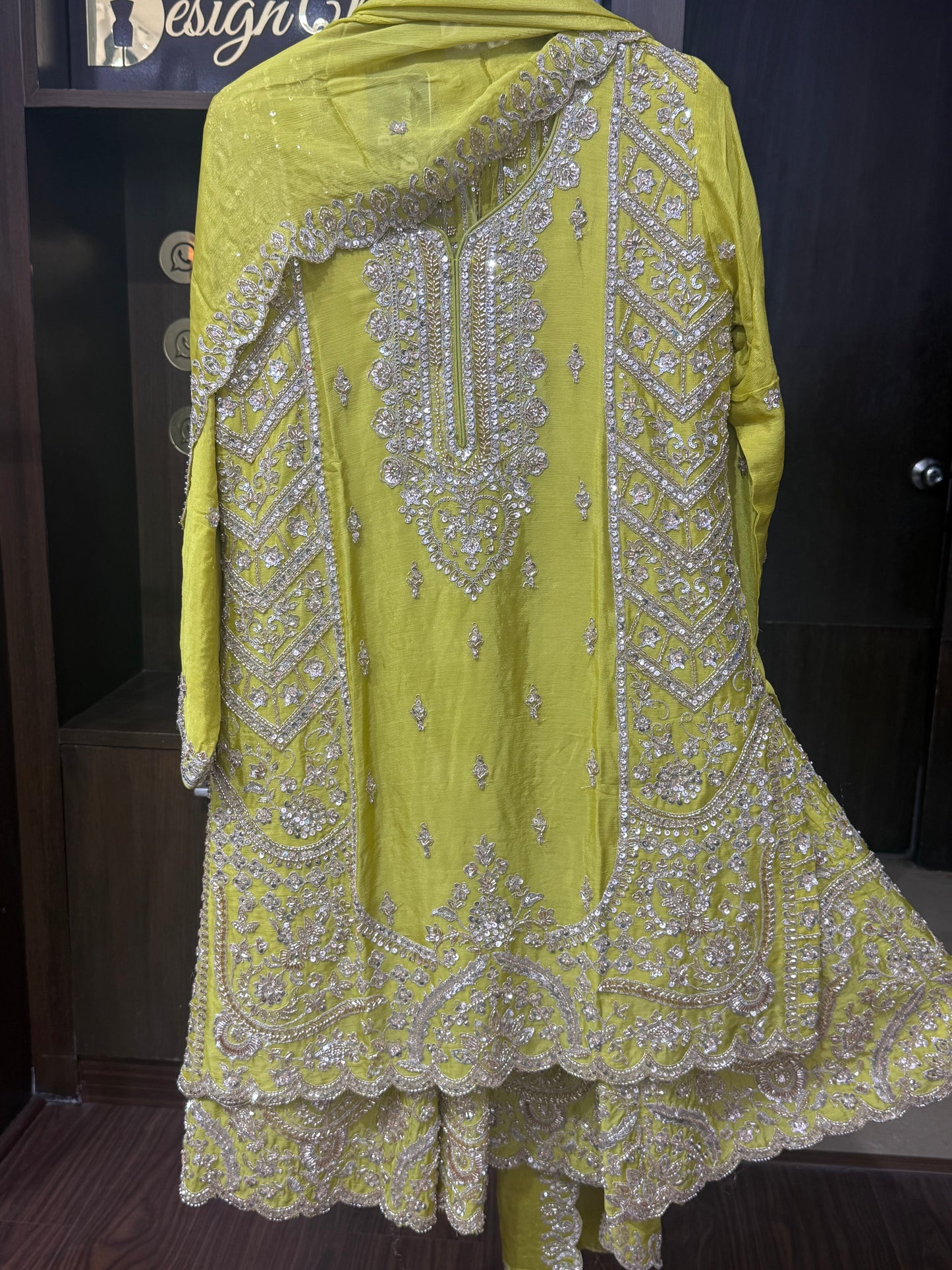 Aabira Pure Crepe Ready Made