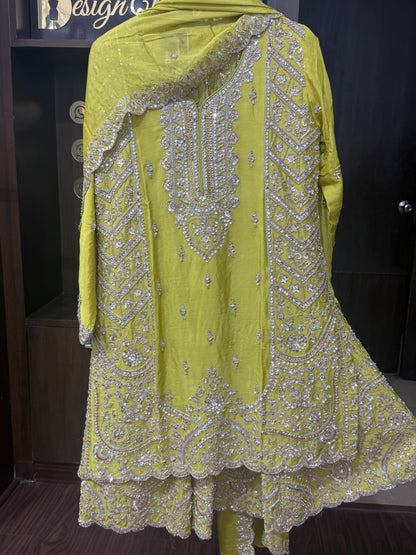 Aabira Pure Crepe Ready Made