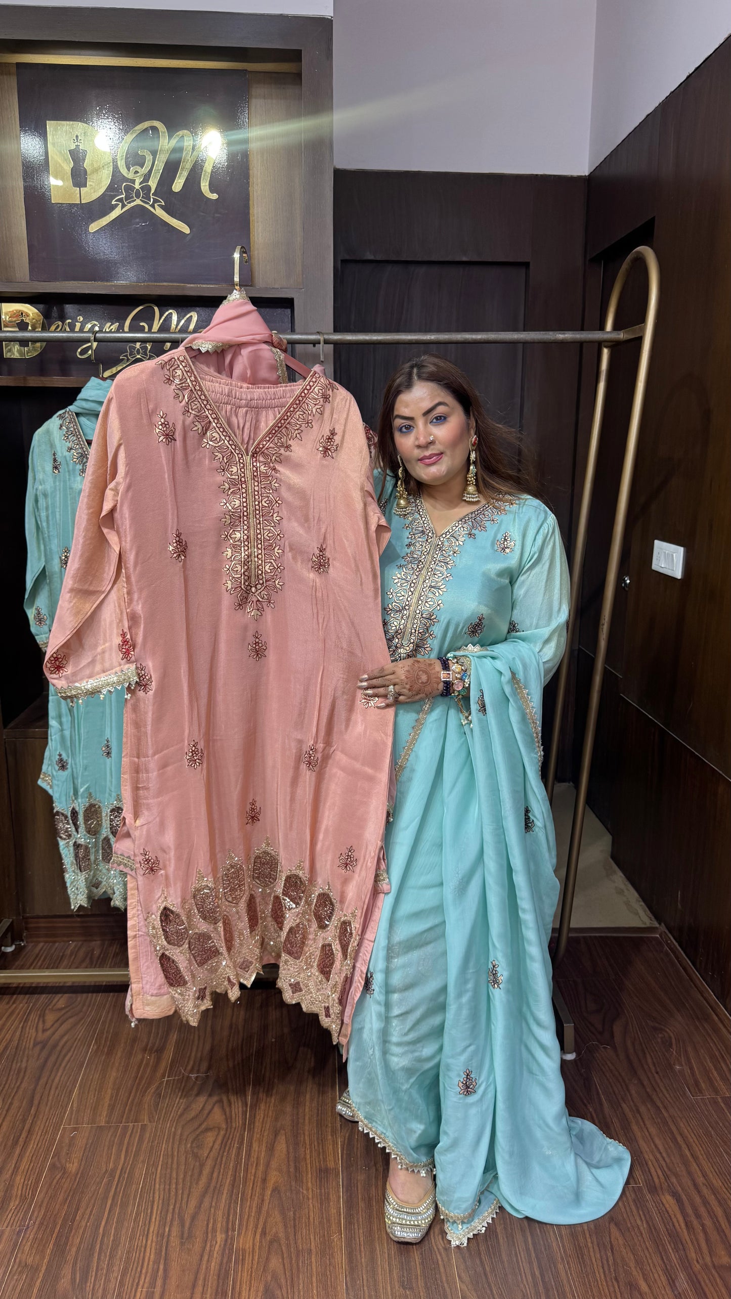 Zariya Glass Tissue Suit
