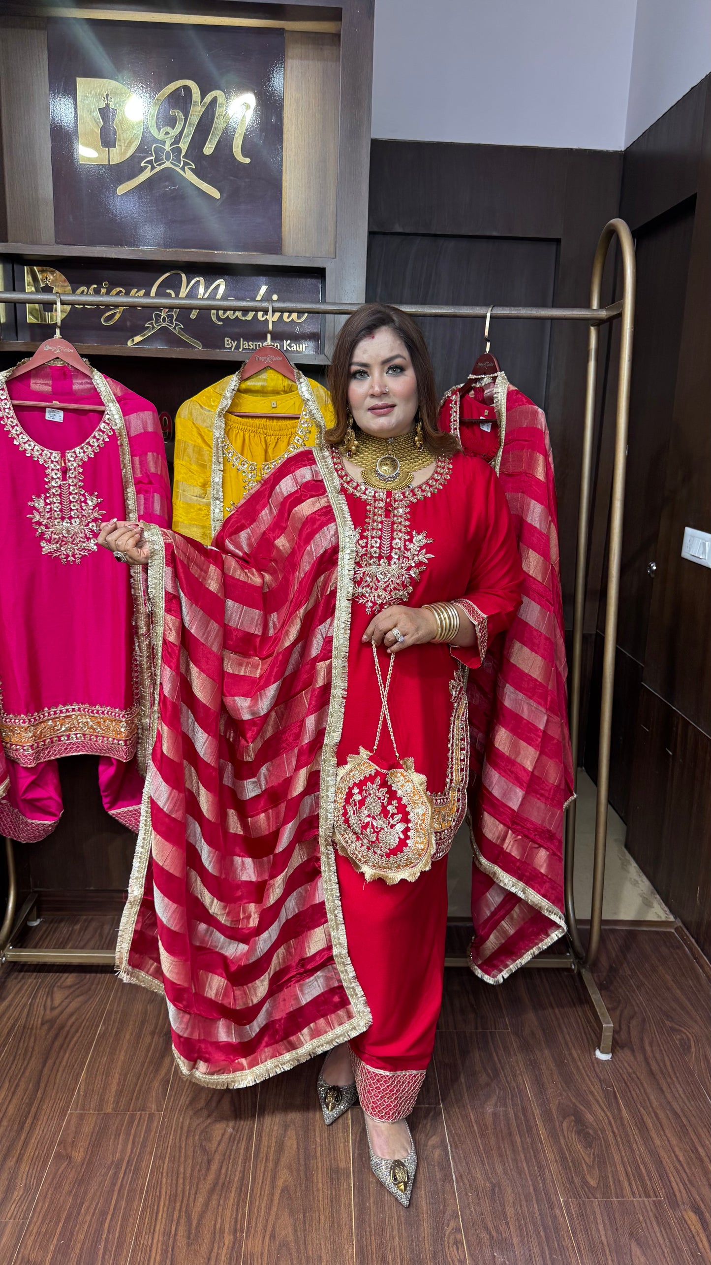 Zarelle Glass Tissue Farshi Salwar Suit