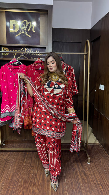 Nayelle Pure Crepe Suit