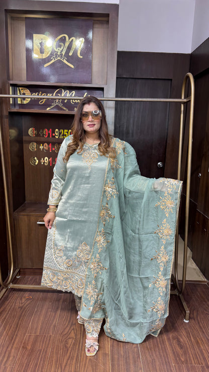 Aavrielle Ziraff Tissue Suit