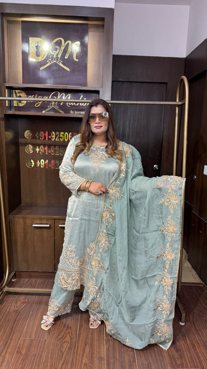 Aavrielle Ziraff Tissue Suit