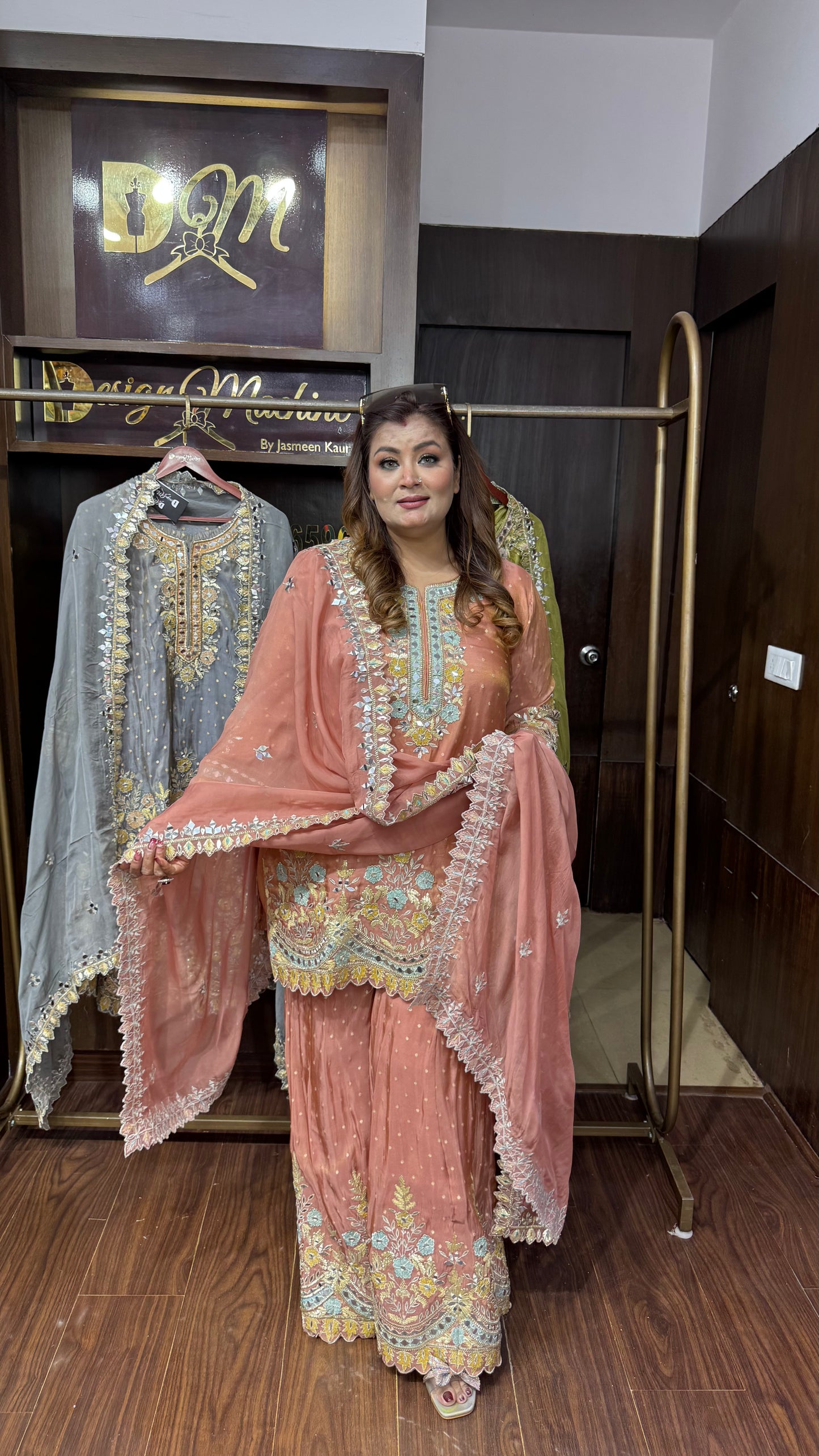 Zarevina Pure Chunon Suit