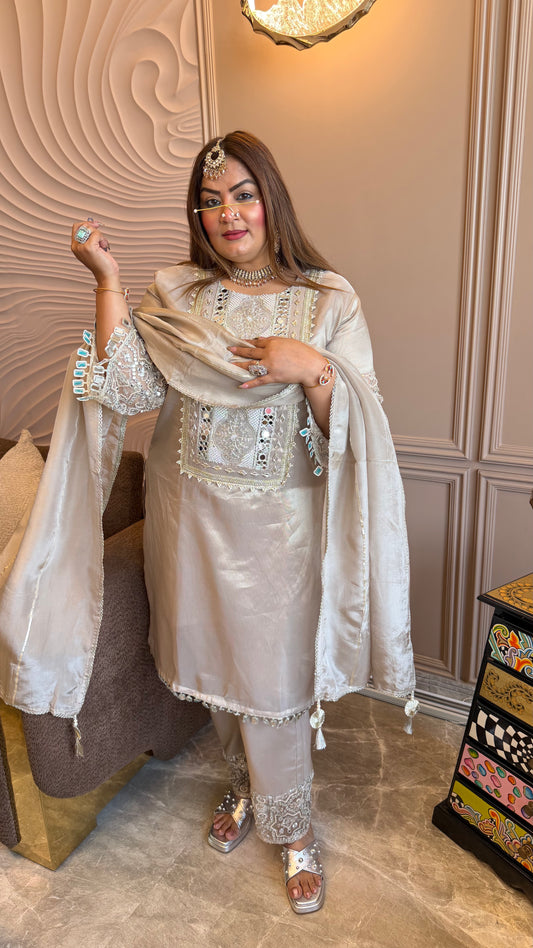 Iveriya Glass Tissue (Suit)