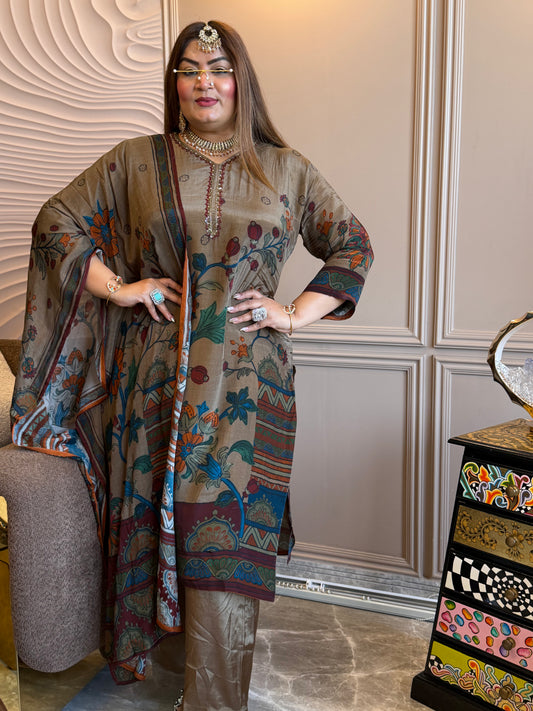 Zavinya Pure Crepe (Stitched Suit)