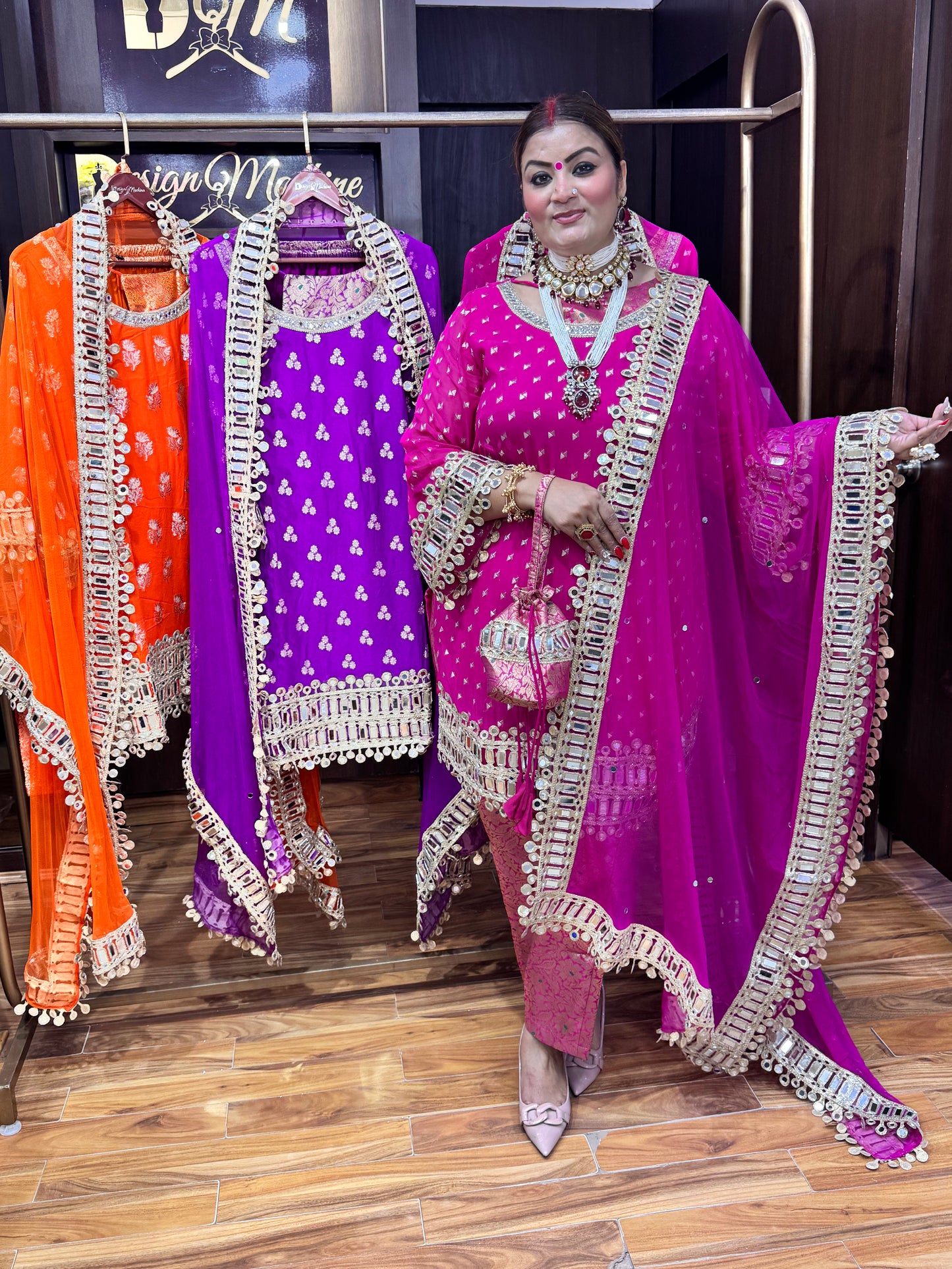 Regal Charm (Stitched)