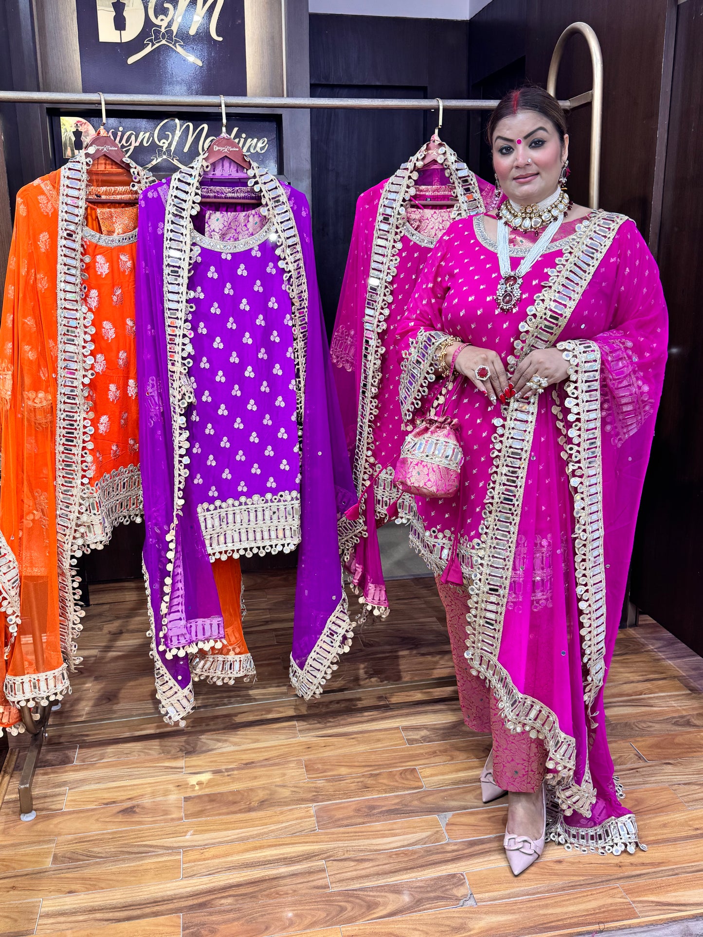 Regal Charm (Stitched)