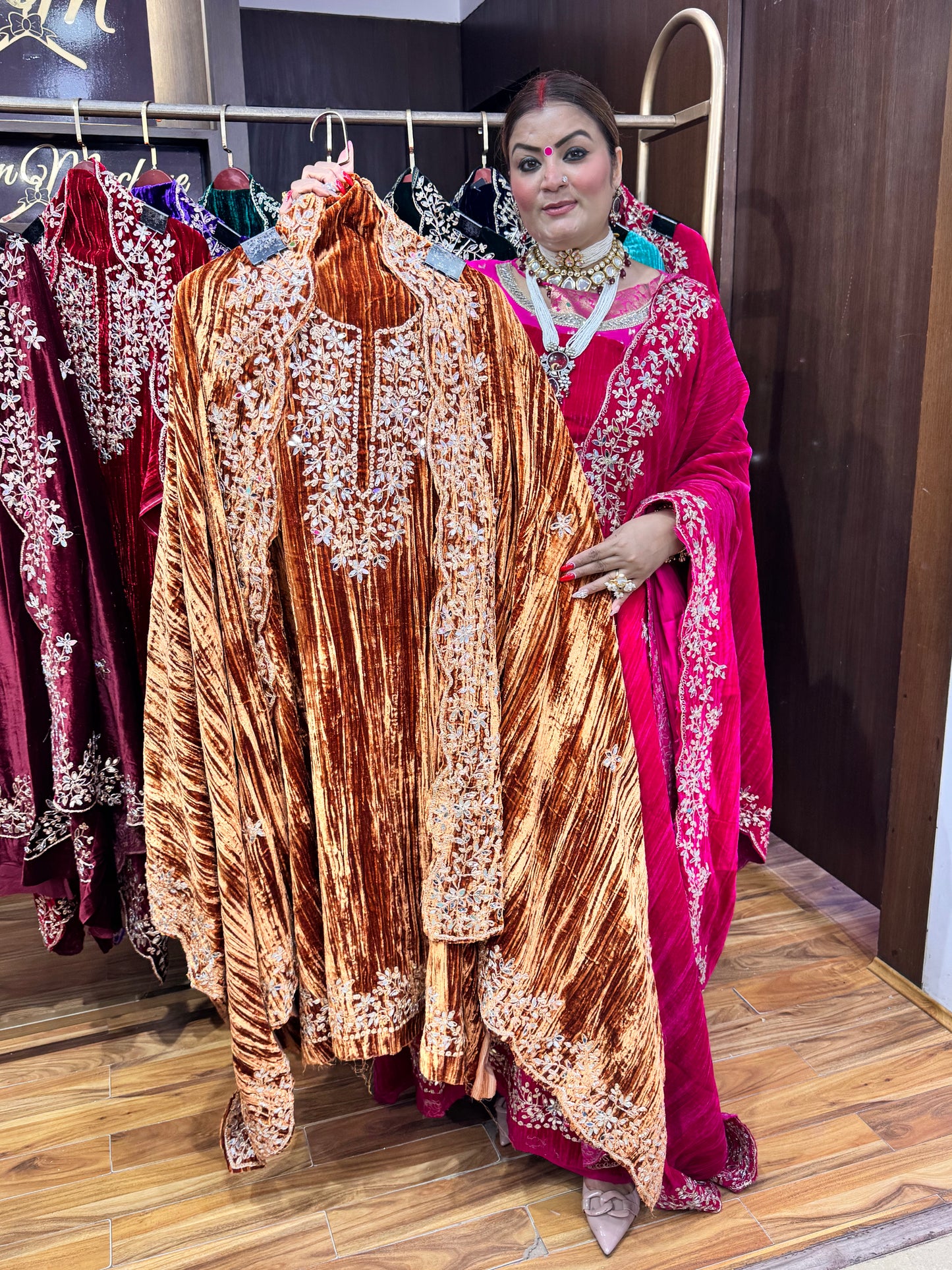 Regalia Velvet (Un-Stitched)