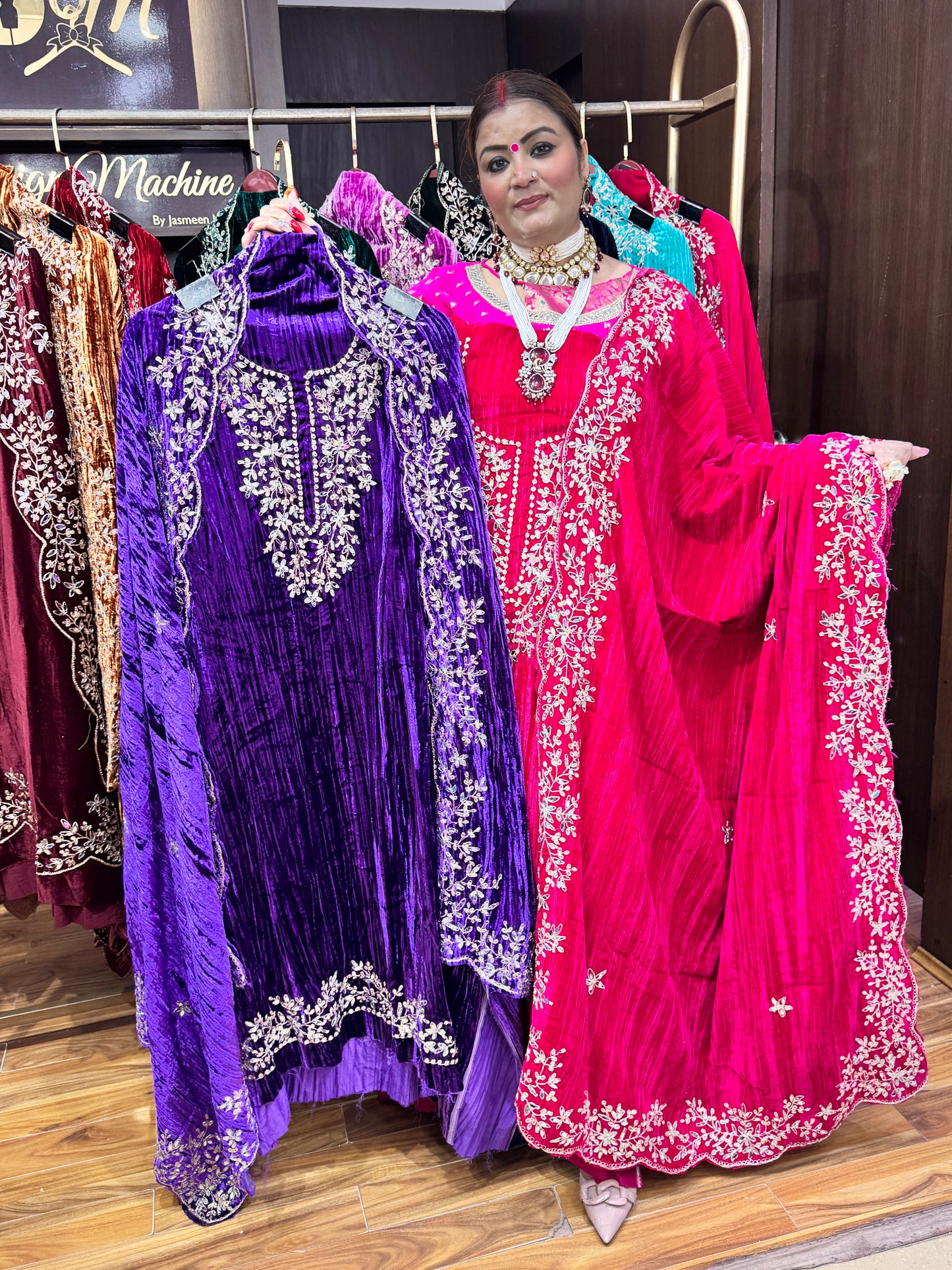 Regalia Velvet (Un-Stitched)