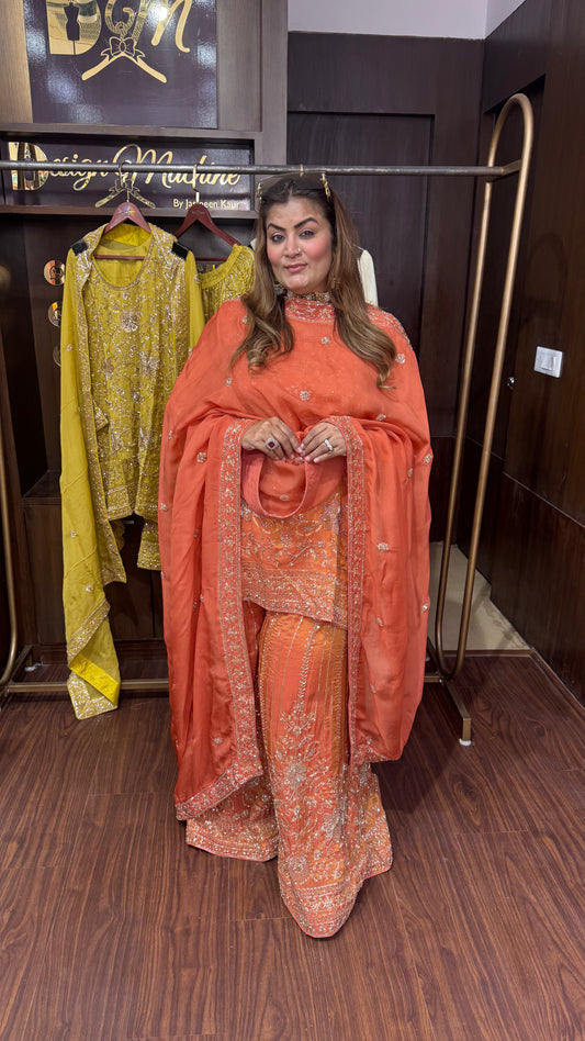 Laviera (Glass Tissue Garara Suit)