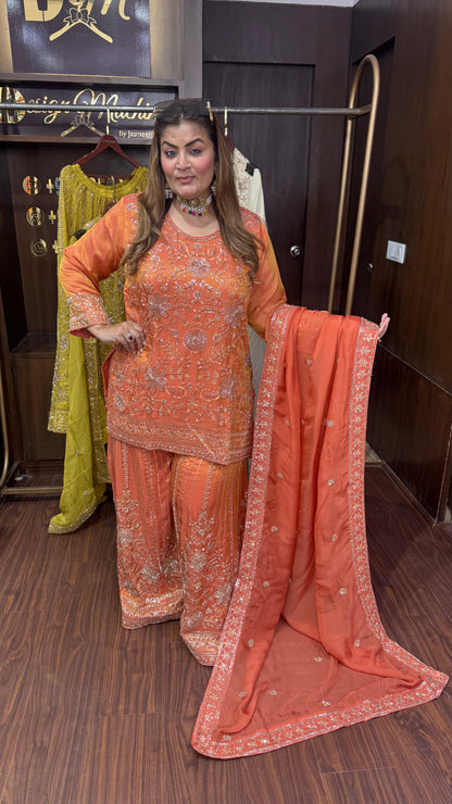 Laviera (Glass Tissue Garara Suit)