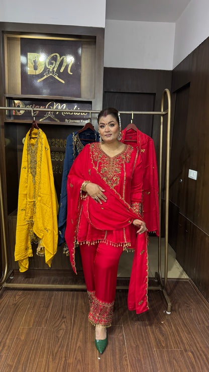 Iraaya Gajji Silk Suit