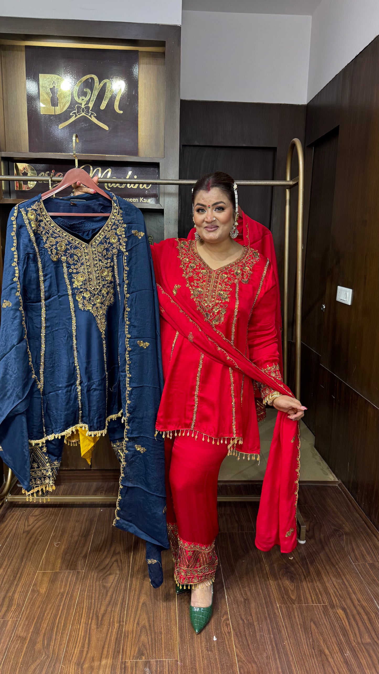 Iraaya Gajji Silk Suit