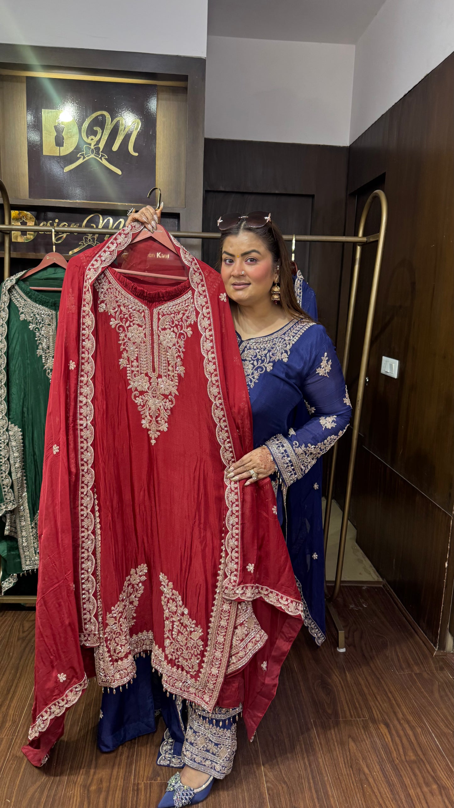 Mahira Pure Chunon Pakistani Suit