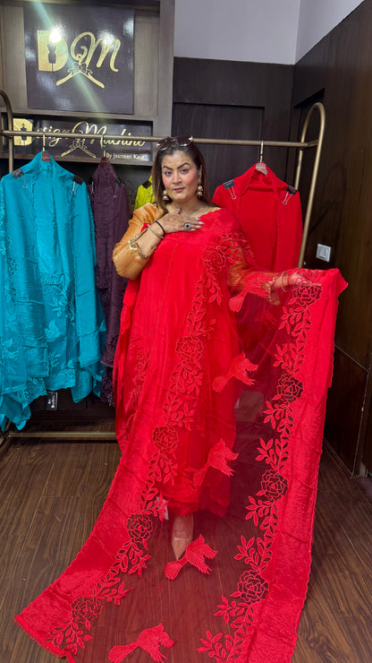 Saanvika Pure Crepe Unstitched Suit