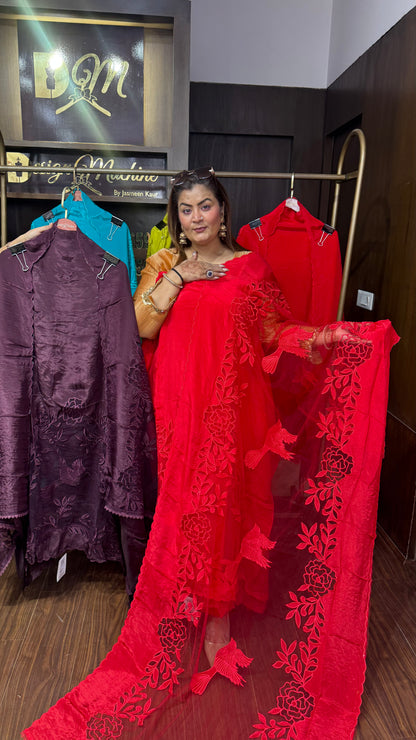 Saanvika Pure Crepe Unstitched Suit