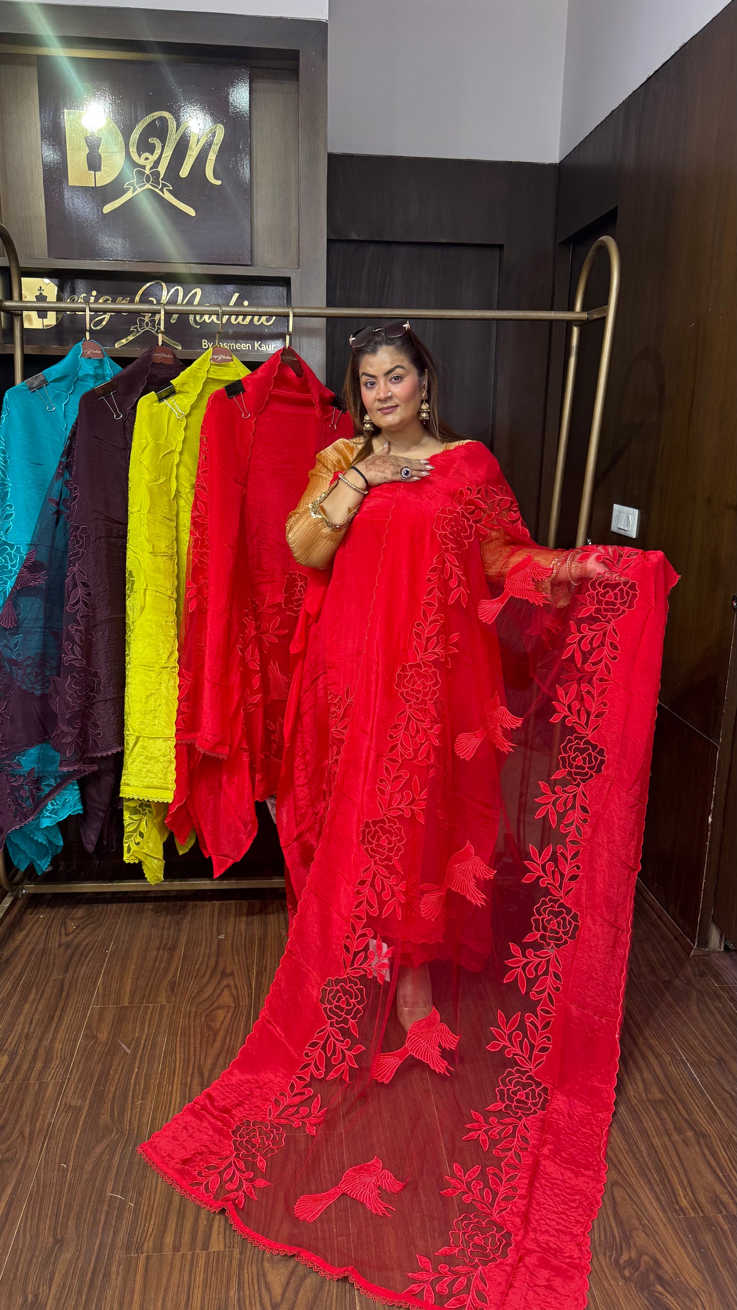 Saanvika Pure Crepe Unstitched Suit