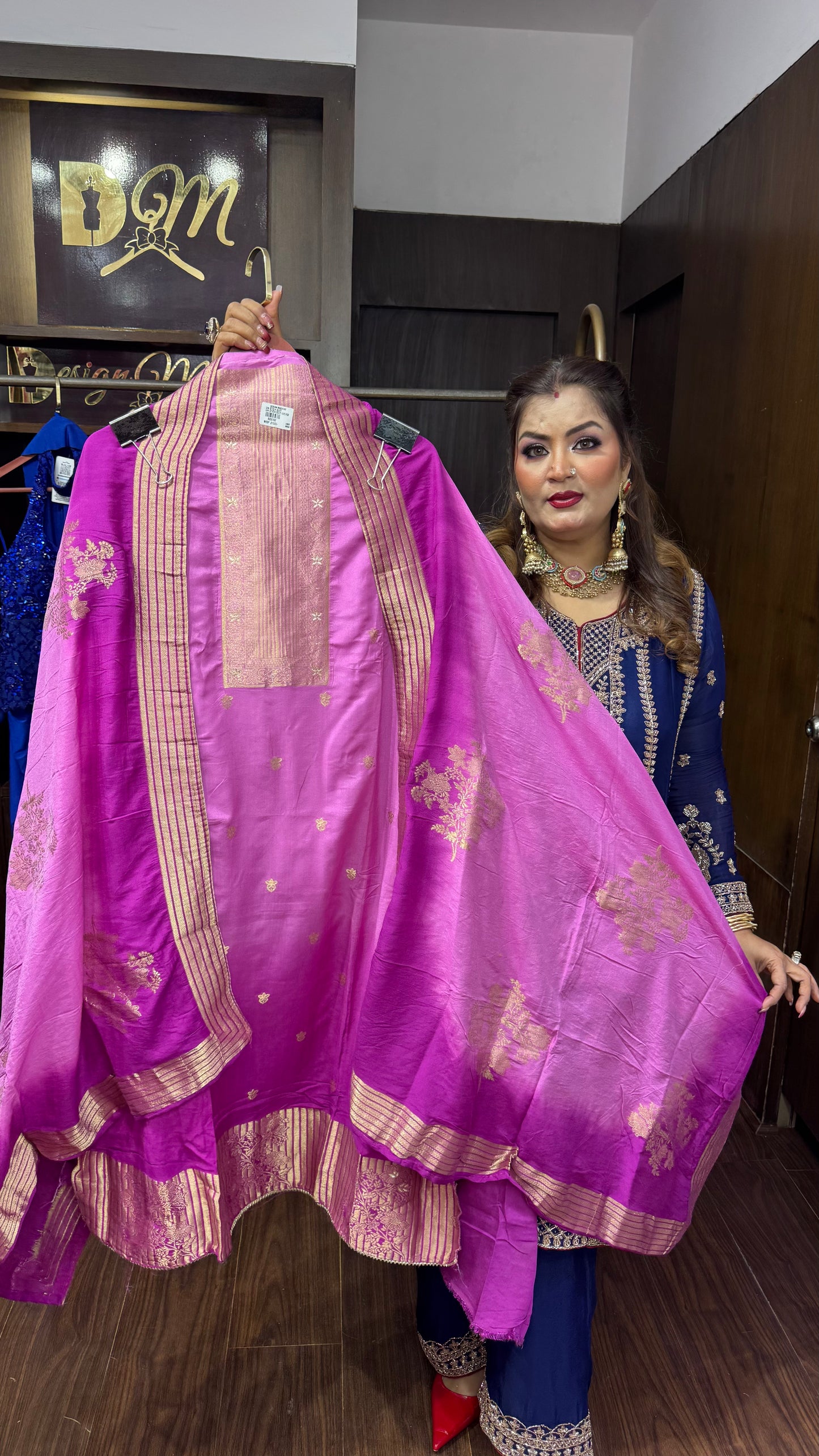 Ashiya (Banarasi Fabric Unstitch Suit)