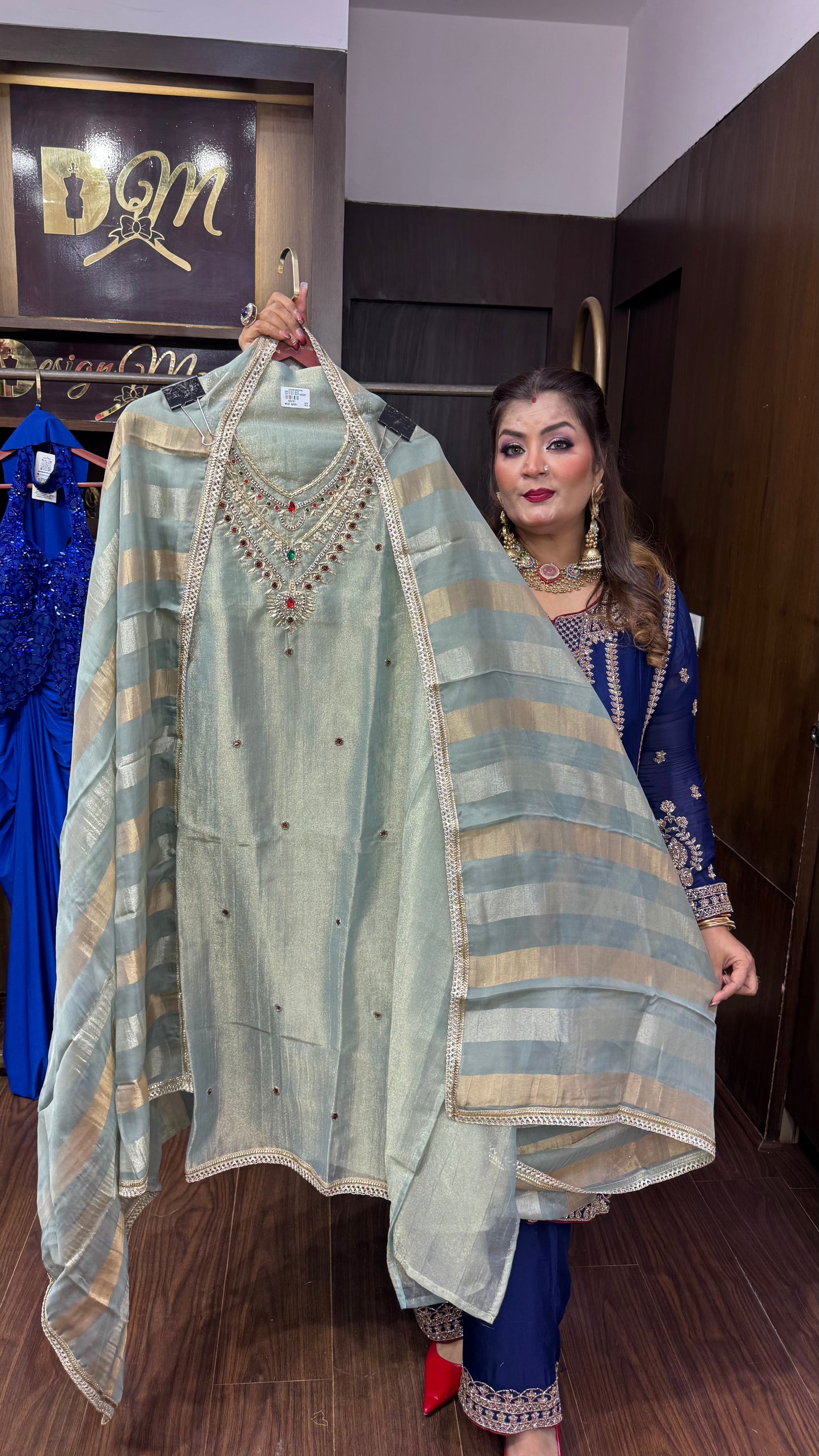 Arshiya (Crush Tissue Unstitch Suit)