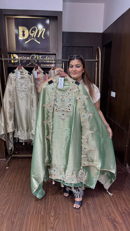 Nyrina (Ziraf Tissue Unstitch Suit)