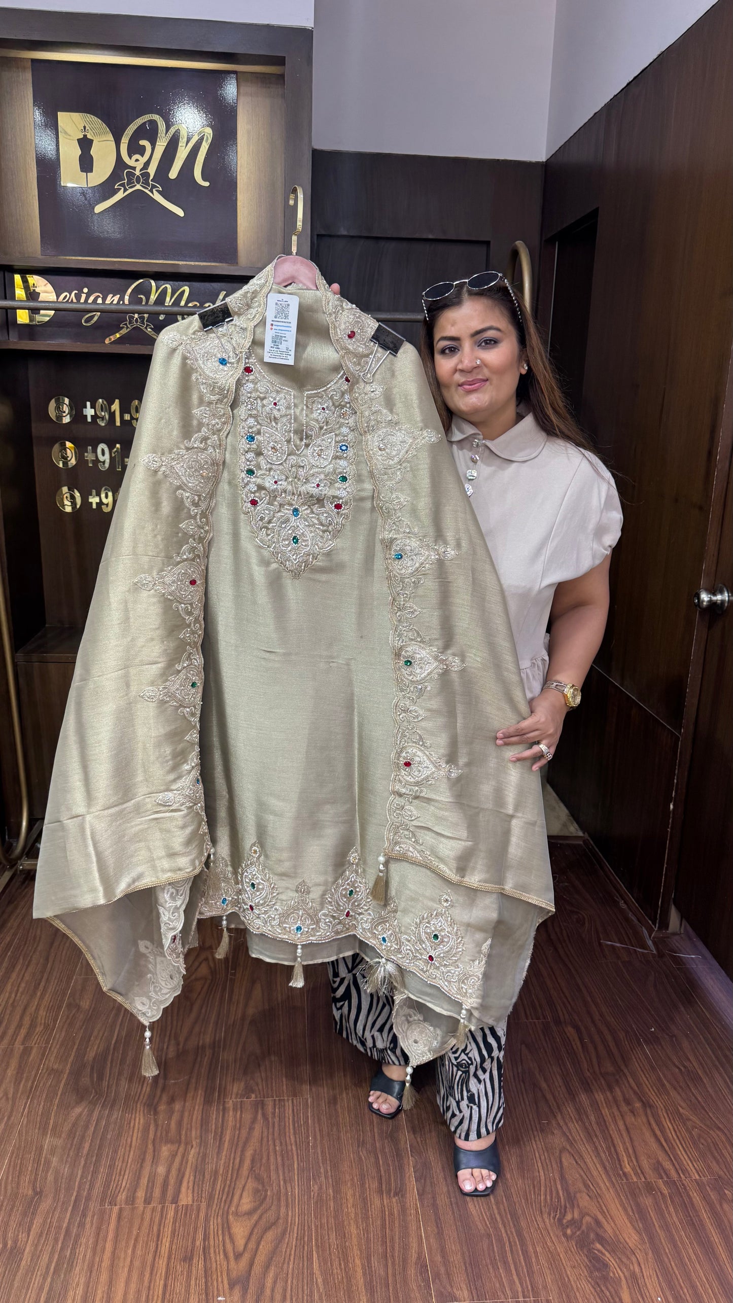 Nyrina (Ziraf Tissue Unstitch Suit)