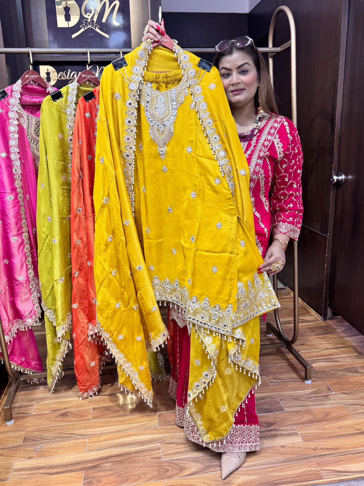 Roohani Adaa (Sharara)